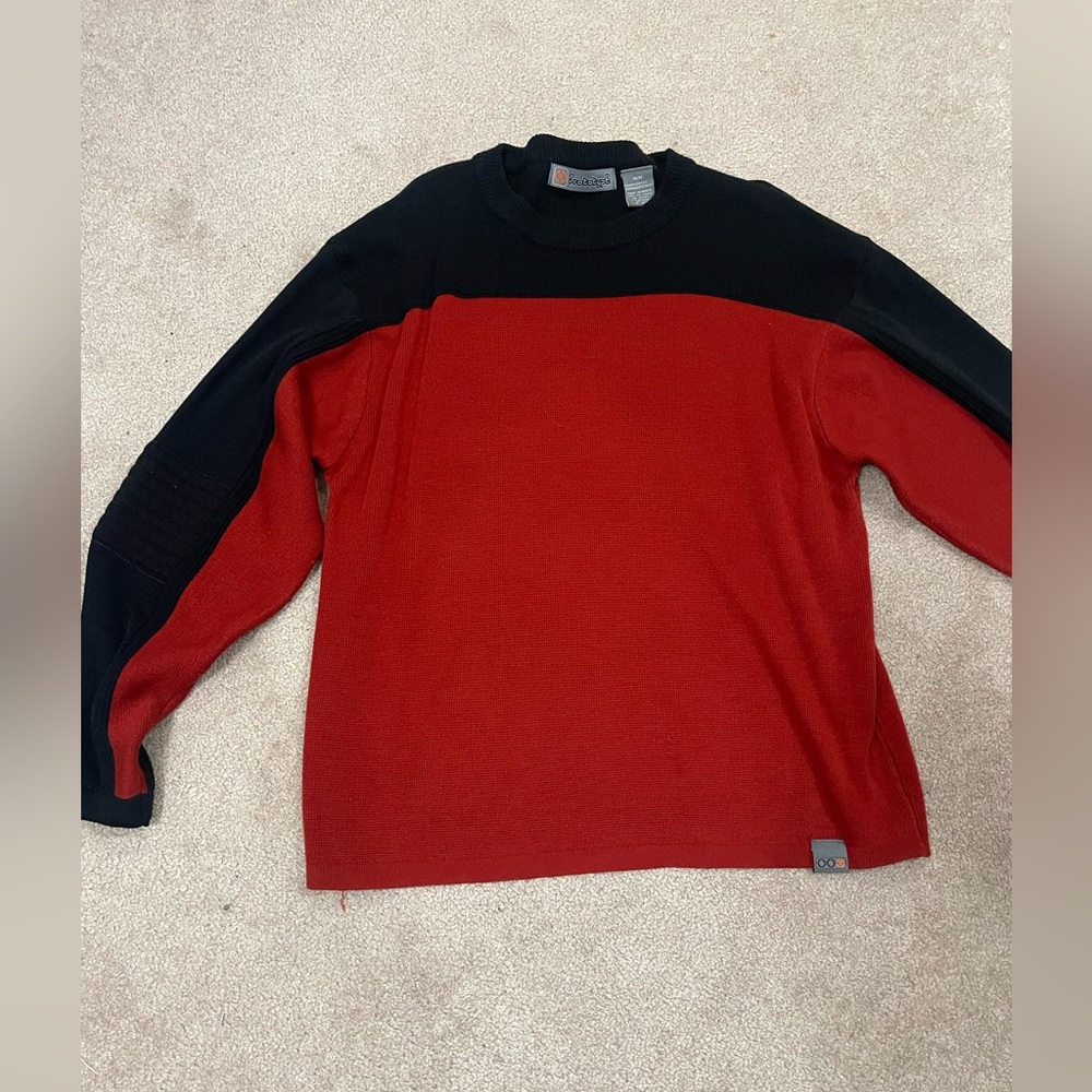 Men’s sweater